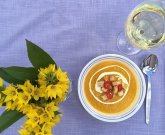 Gulerotsuppe med chili og ingefær