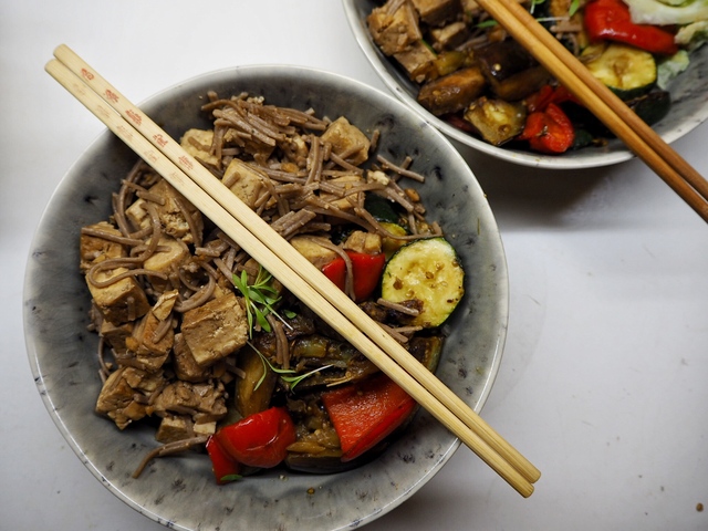 Ginger tofu wok with soba noodles and tamari