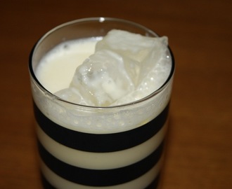 Mangolassi og mangoyoghurtis