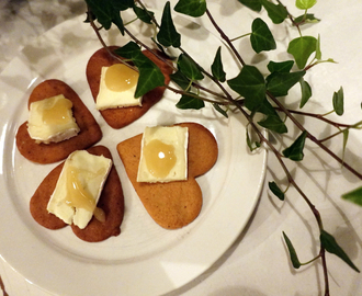 PEPPERKAKER MED OST & NYTTÅRSDESSERT