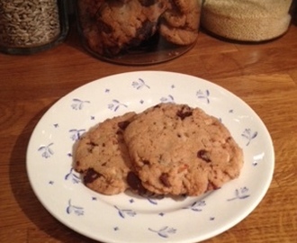 Cookies med hvit sjokolade og aprikoser