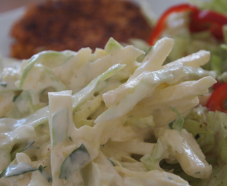 Coleslaw med hvit dressing