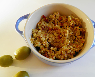 OLIVEN OG SOLTØRKET TOMAT TAPENADE