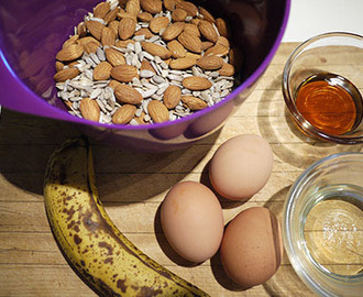 NYDELIG og mettende Paleo nøttebrød