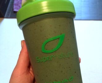 Green chia smoothie