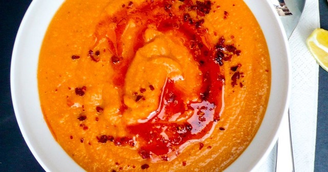 Rød linsesuppe - oppskrift / Et kjøkken i Istanbul