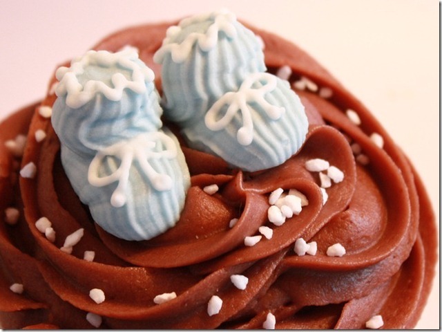 Cupcakes til barselbesøk–med pynt av icing