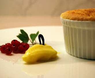 Suffle med Cointreau og lemon curd