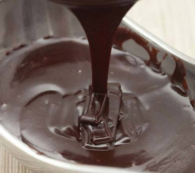 Sjokoladefudge på under 2 minutter