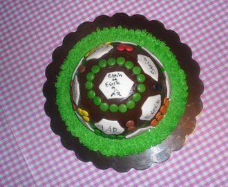 Fotballkake til to 9 åringer