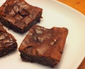 Sunn melfri brownie med kun 5 ingredienser