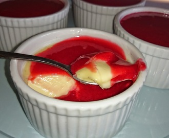 Panna Cotta med bringebærsaus