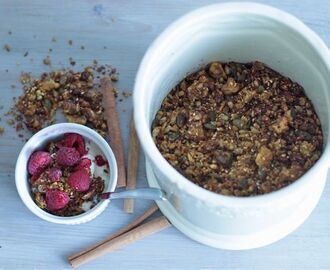 Krydret granola med gresskar og peanøttsmør