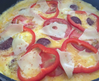 Frokost før trening, og lunsj etter trening.