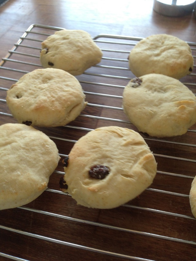 Lettvinte og gode sitron-scones.