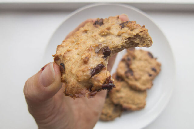 Sunnere peanøtthavrecookies av fire ingredienser!