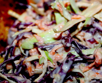 Coleslaw med yoghurtdressing