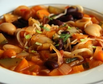 LEKKER MINESTRONE