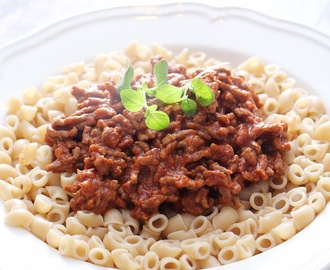 Makaroni bolognese