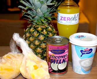 Piña colada smoothie