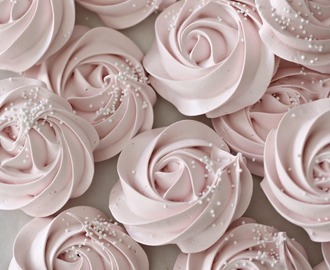 Meringue Rose Cookies