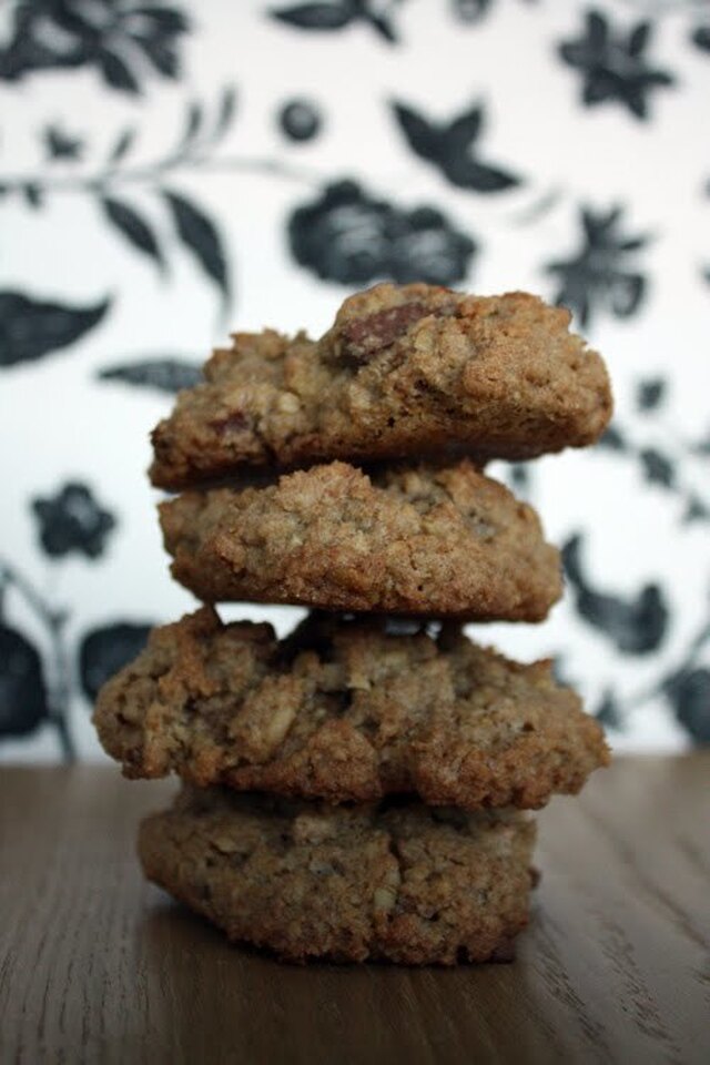 Cookies med valnøtter og sjokolade