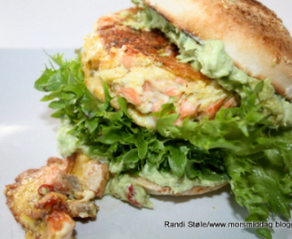 Ørret/lakseburger med guacamole