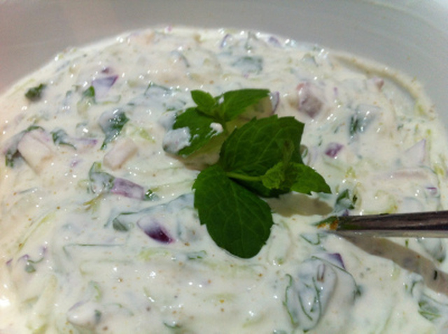 Raita. Verdens beste indiske saus