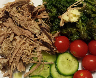 Pulled pork med braisert grønnkål