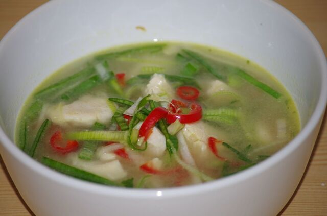 Kyllingsuppe fra Singapore