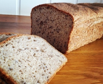 Naturlig glutenfritt brød med kesam og frø