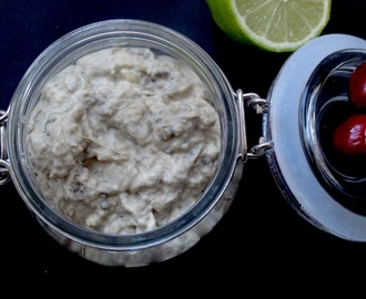 Easypeasy bakt auberginemousse med sitron og hvitløk.