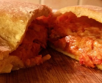 CALZONE - innbakt pizza