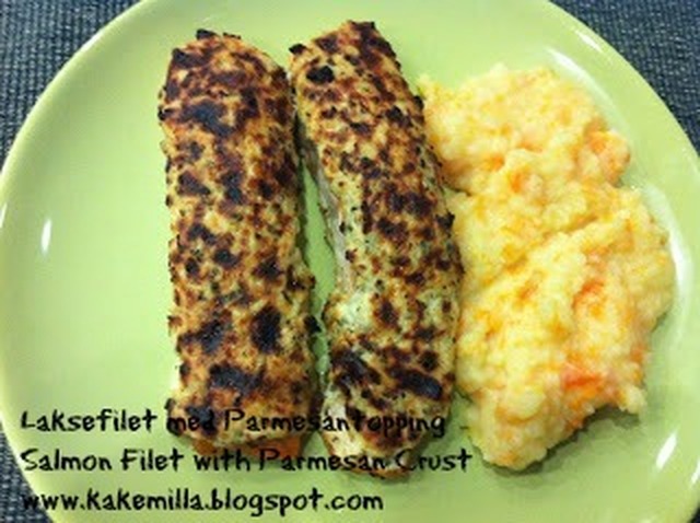 Laksefilet med Parmesantopping og Potet- og Gulrotmos / Salmon Filet with Parmesan Crust and Potato & Carrot Puree