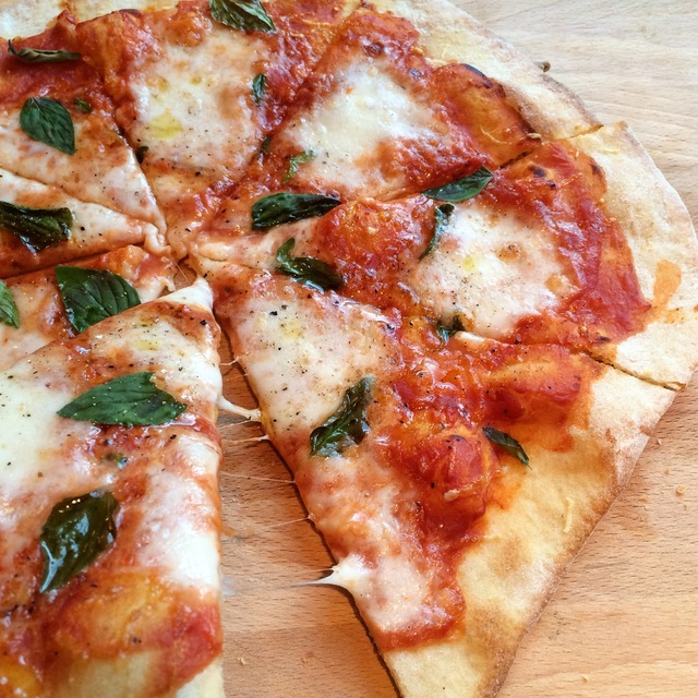 PIZZA MARGHERITA