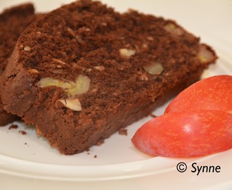 Bananbrød med nøtter, kokos og sjokoladesmak