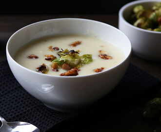 Potet og løksuppe med bakte rosenkål