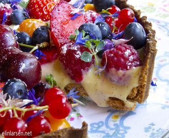 Bærterte med vaniljekrem- sommerens dessertkake