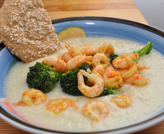 Blomkålsuppe med brokkoli og karrireker – uten melk og gluten