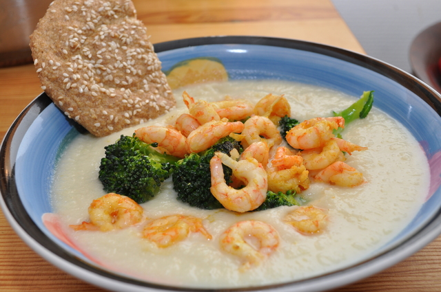 Blomkålsuppe med brokkoli og karrireker – uten melk og gluten