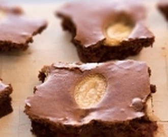 Brownies med bringebær og hvit sjokolade