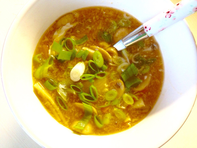 hot and sour kinesisk suppe
