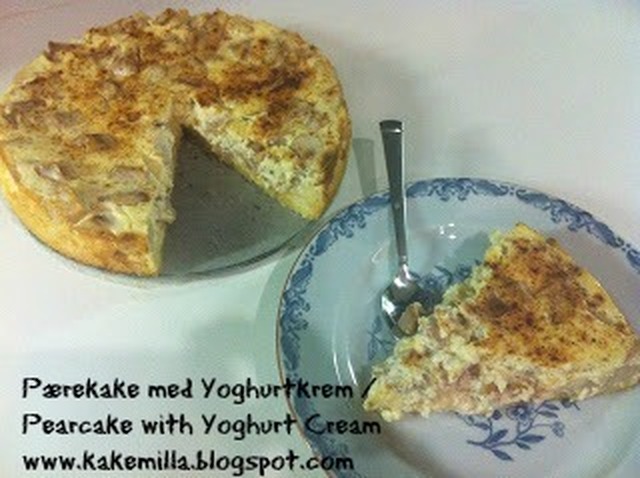 Pærekake med Yoghurtkrem / Pearcake with Yoghurt Cream