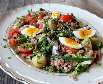 Salade Niçoise: tunfisksalat fra Nice med vinaigrette