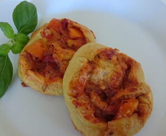 SAVOURY SCROLLS FRA SØR AFRIKA MED SELF-RISING FLOUR