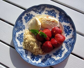 Jordbærdessert med Pimms