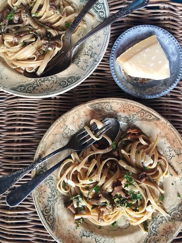 Whole Wheat Linguine with Mushroom & Parmesan Cheese