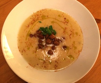 Sellerirotsuppe med chorizoboller