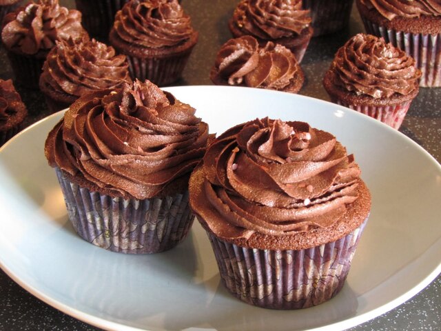 Devil's Food Cupcake - Sjokoladecupcakes