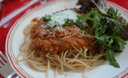 Spagetti med hjemmelaget saus